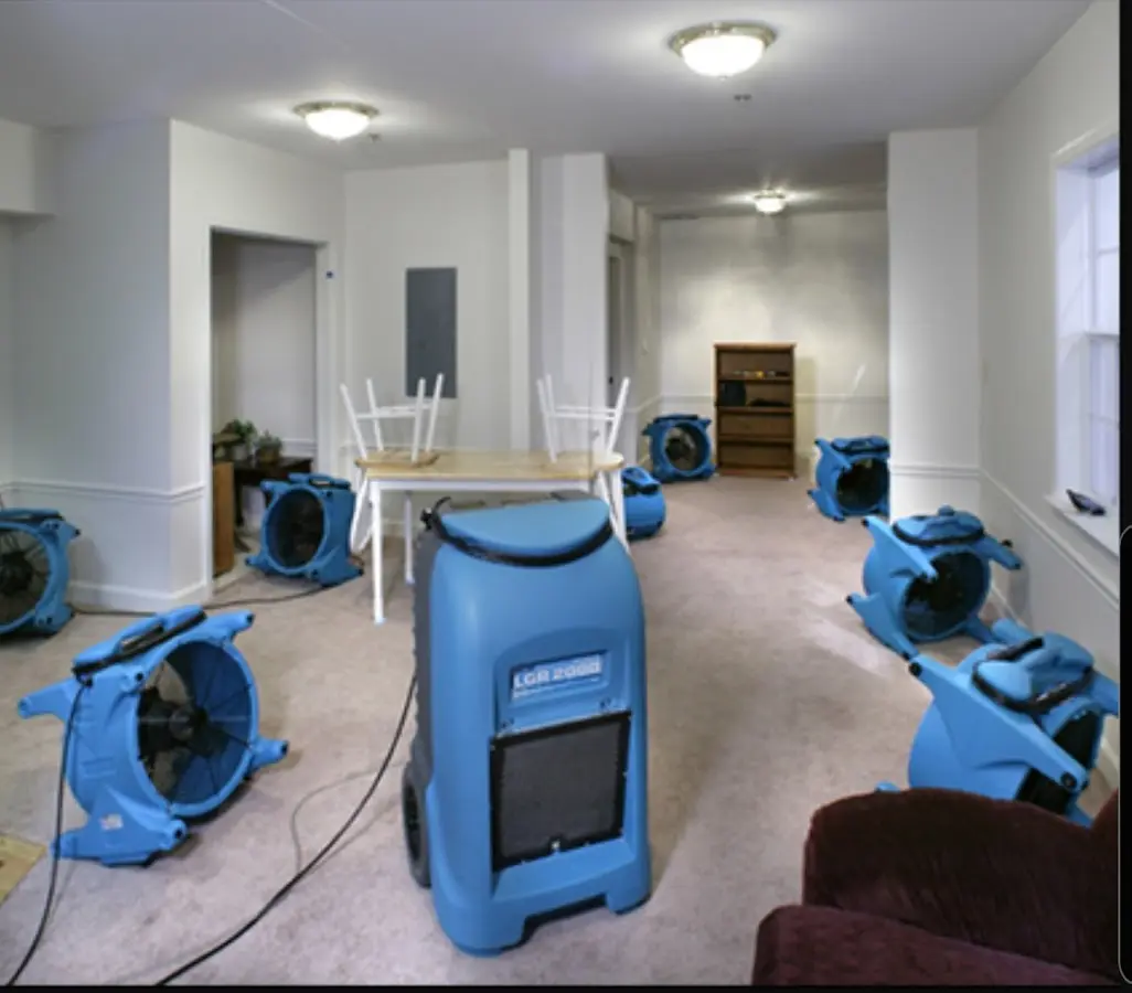 Air movers and dehumidifier setup for Water Damage Restoration in Great Neck Plaza
